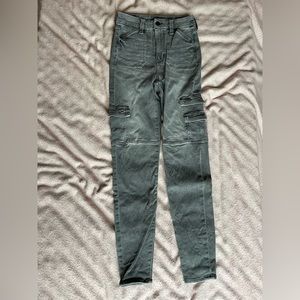 American Eagle Grey Cargo Jeans!